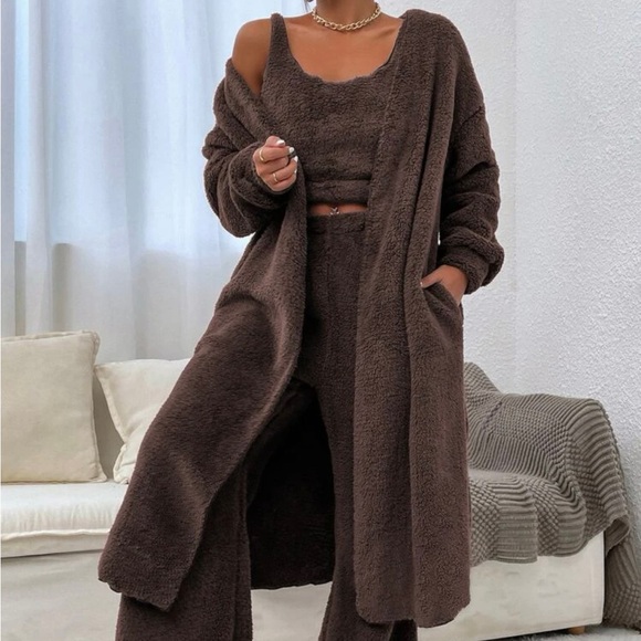 Open Front Flannel Coat & Tank Top & Pants - Picture 5 of 7